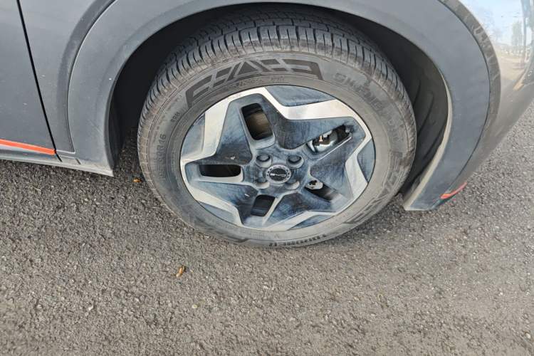Used BYD Dolphin 2021 405 km Free Version Right Front Wheel Hub