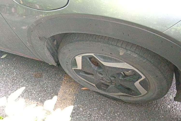 Used BYD Dolphin 2021 405 km Fashion Edition Right Front Wheel Hub