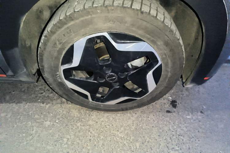 Used BYD Dolphin 2021 405 km Fashion Edition Right Front Wheel Hub