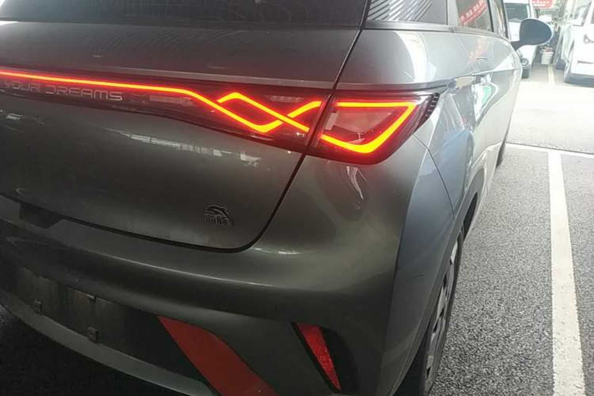 Used BYD Dolphin 2021 405 km Fashion Edition Right Rear Taillight