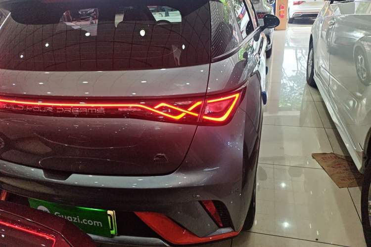 Used BYD Dolphin 2021 405 km Fashion Edition Right Rear Taillight