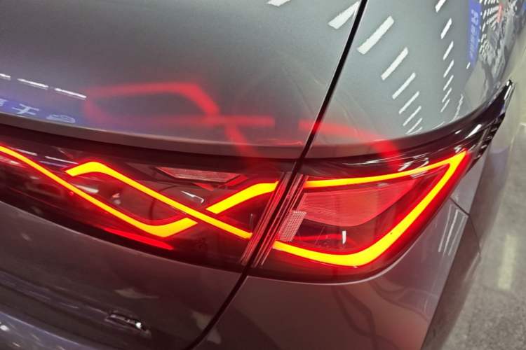 Used BYD Dolphin 2021 405 km Fashion Edition Right Rear Taillight