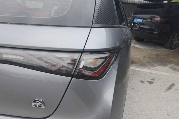 Used BYD Dolphin 2021 405 km Fashion Edition Right Rear Taillight
