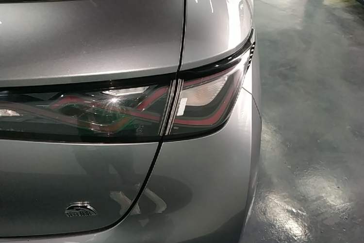 Used BYD Dolphin 2021 405 km Fashion Edition Right Rear Taillight