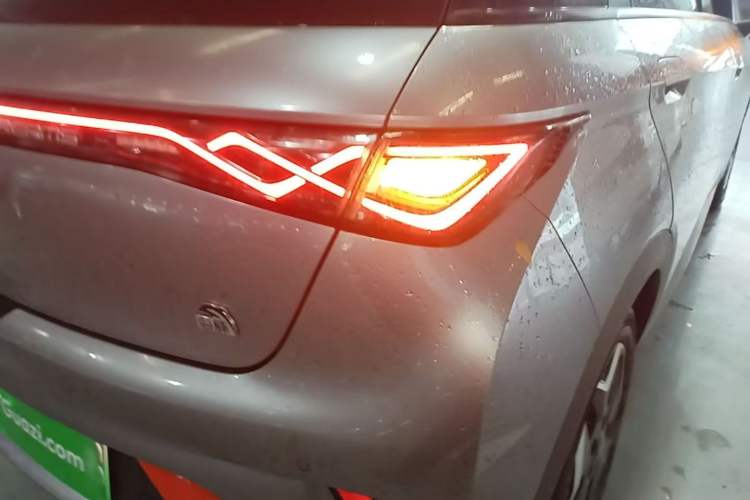 Used BYD Dolphin 2021 405 km Fashion Edition Right Rear Taillight