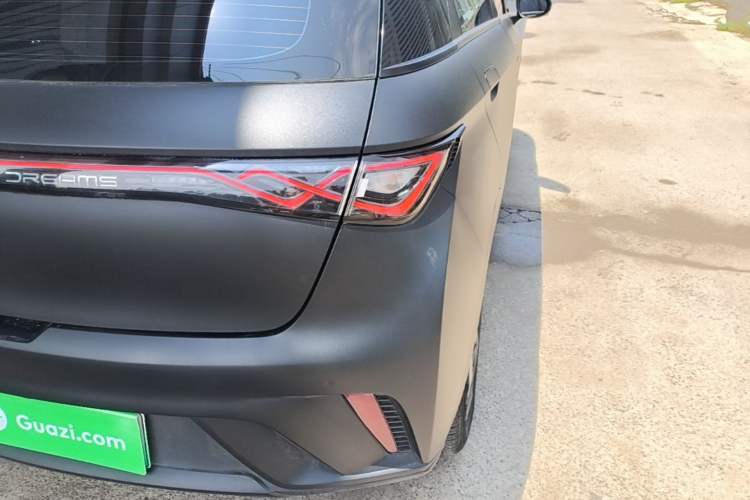Used BYD Dolphin 2021 405 km Fashion Edition Right Rear Taillight