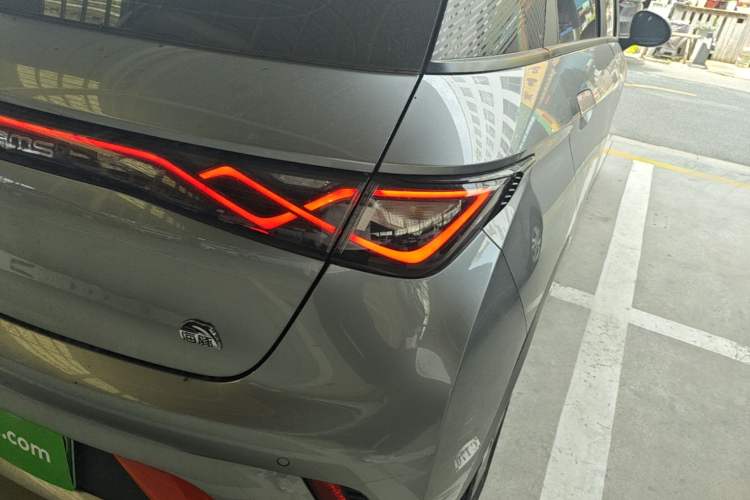 Used BYD Dolphin 2021 405 km Fashion Edition Right Rear Taillight
