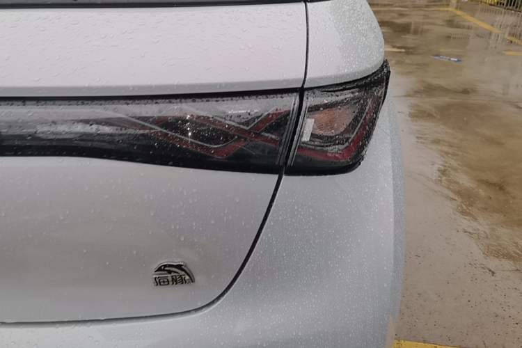 Used BYD Dolphin 2021 405 km Fashion Edition Right Rear Taillight