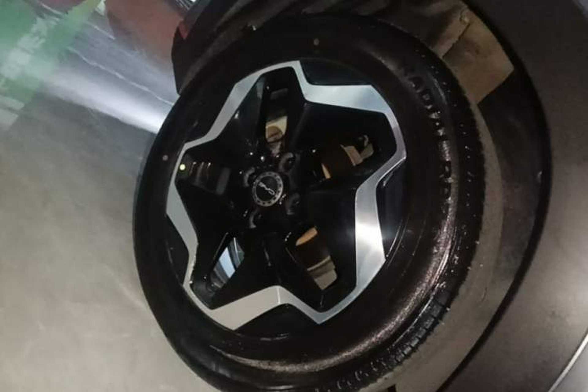 Used BYD Dolphin 2021 405 km Fashion Edition Right Rear Wheel Hub