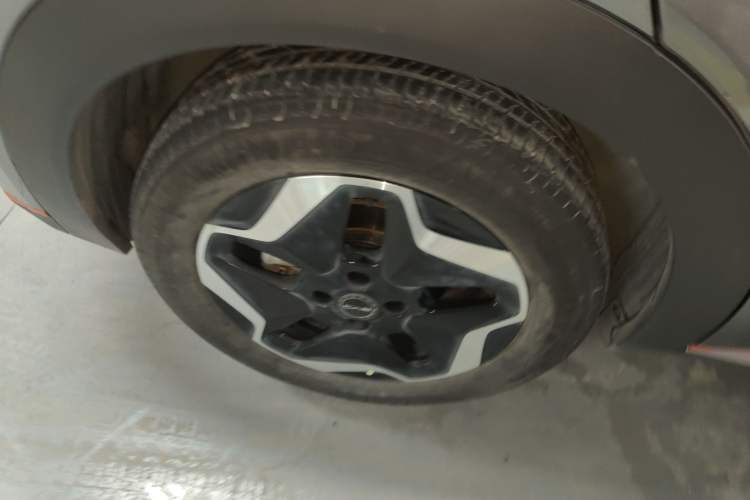 Used BYD Dolphin 2021 405 km Fashion Edition Right Rear Wheel Hub