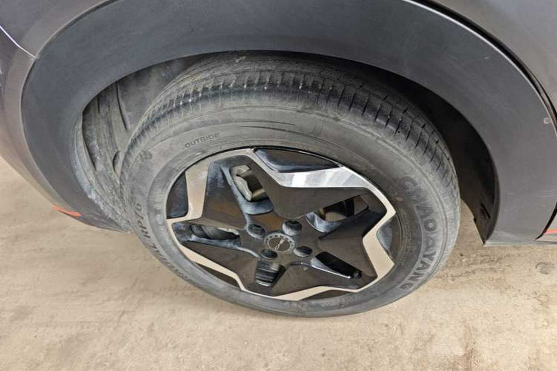 Used BYD Dolphin 2021 405 km Free Version Right Rear Wheel Hub