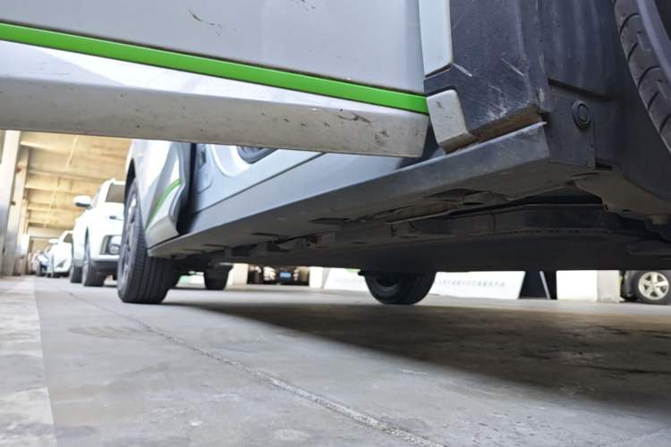 Used BYD Dolphin 2021 405 km Free Version Right Side Sill