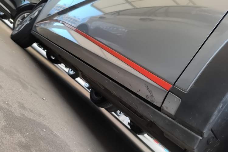 Used BYD Dolphin 2021 405 km Fashion Edition Right Side Sill