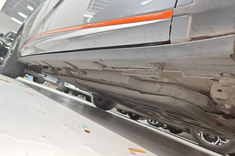 Used BYD Dolphin 2021 405 km Fashion Edition Right Side Sill