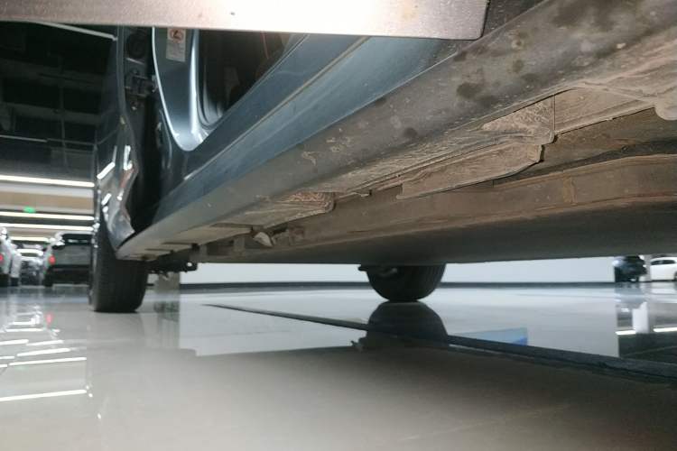 Used BYD Dolphin 2021 405 km Fashion Edition Right Side Sill