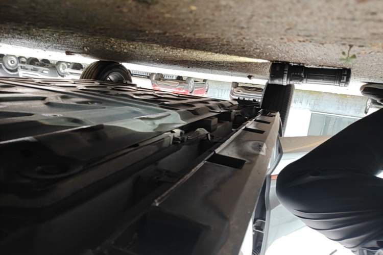 Used BYD Dolphin 2021 405 km Fashion Edition Right Side Sill