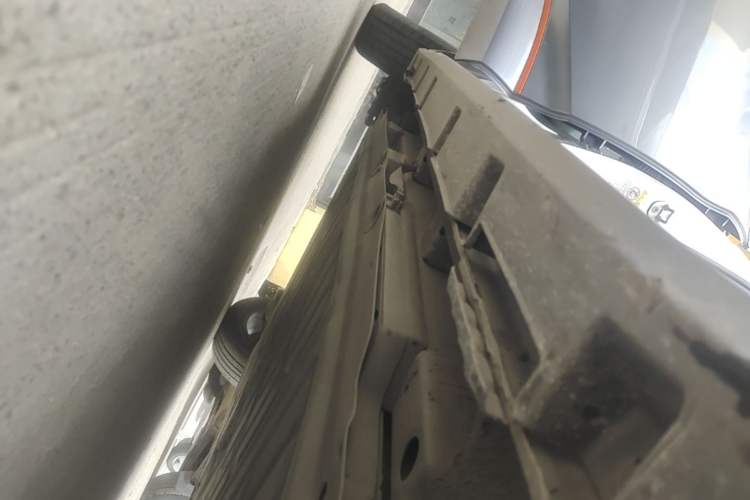 Used BYD Dolphin 2021 405 km Fashion Edition Right Side Sill