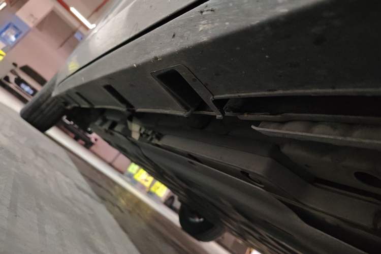 Used BYD Dolphin 2021 405 km Fashion Edition Right Side Sill