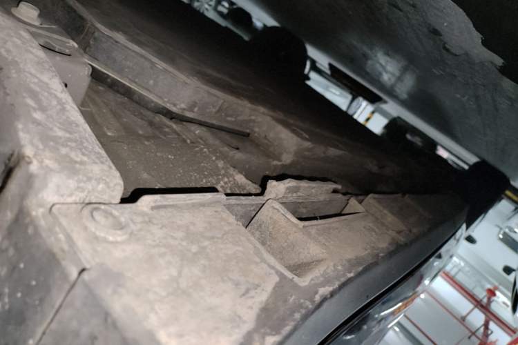 Used BYD Dolphin 2021 405 km Fashion Edition Right Side Sill