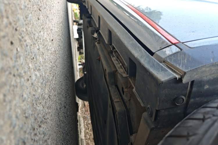 Used BYD Dolphin 2021 405 km Fashion Edition Right Side Sill