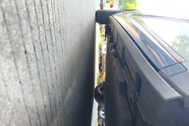 Used BYD Dolphin 2021 405 km Fashion Edition Right Side Sill