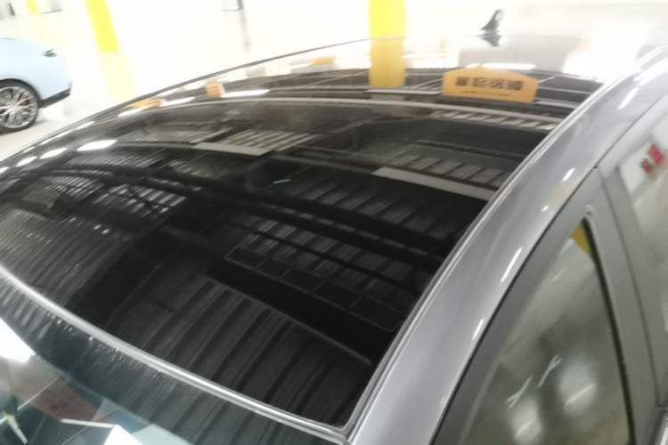 Used BYD Dolphin 2021 405 km Fashion Edition Roof