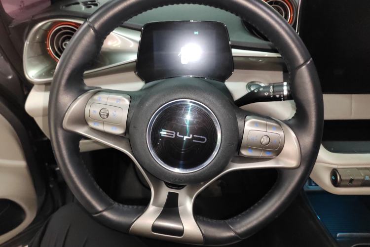 Used BYD Dolphin 2021 405 km Fashion Edition Steering Wheel