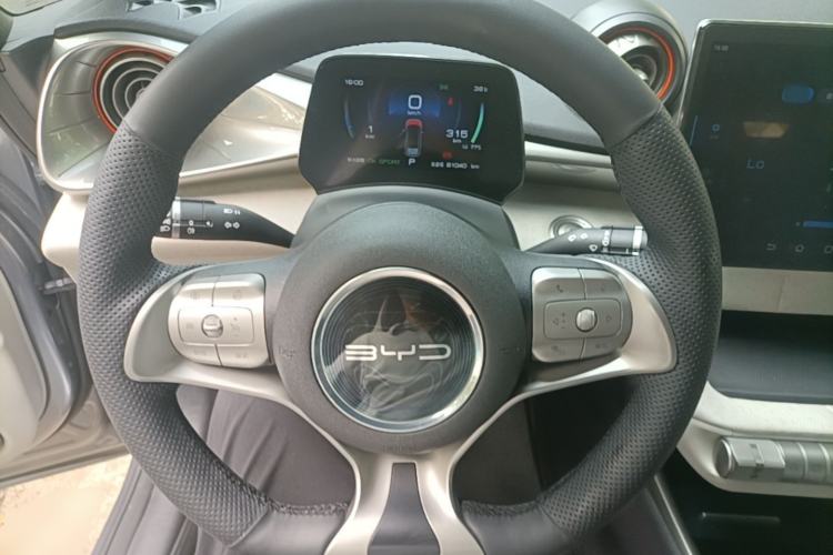 Used BYD Dolphin 2021 405 km Fashion Edition Steering Wheel