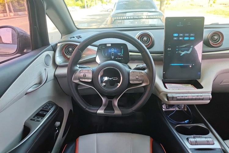 Used BYD Dolphin 2021 405 km Free Version Steering Wheel
