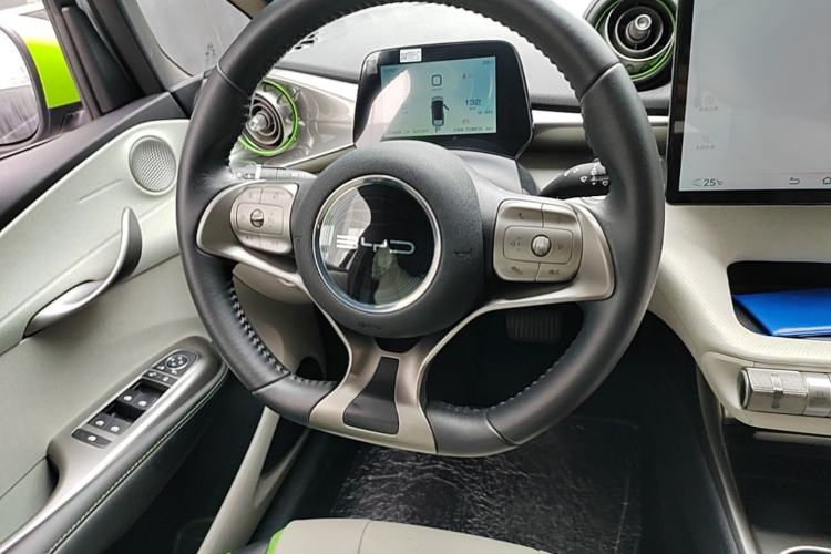 Used BYD Dolphin 2021 405 km Fashion Edition Steering Wheel