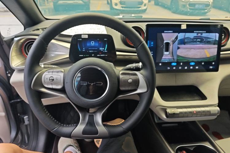 Used BYD Dolphin 2021 405 km Fashion Edition Steering Wheel