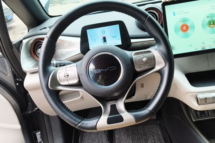 Used BYD Dolphin 2021 405 km Fashion Edition Steering Wheel
