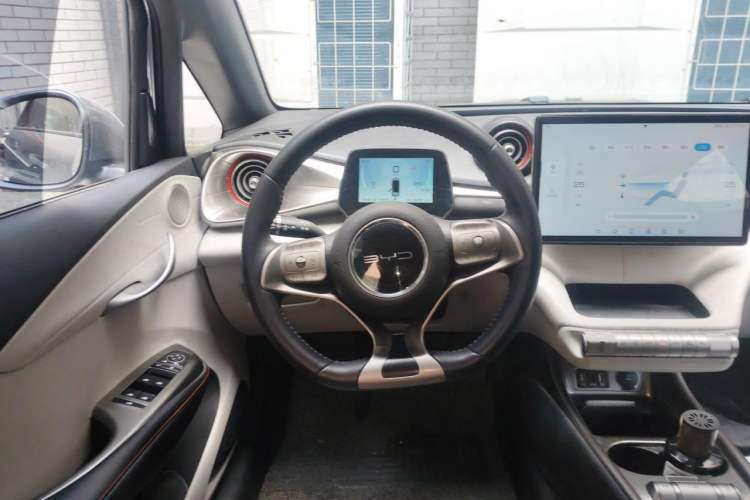 Used BYD Dolphin 2021 405 km Fashion Edition Steering Wheel