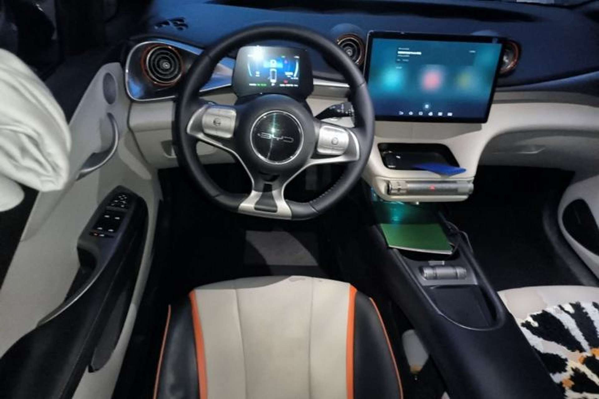 Used BYD Dolphin 2021 405 km Fashion Edition Steering Wheel