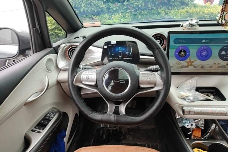 Used BYD Dolphin 2021 405 km Fashion Edition Steering Wheel