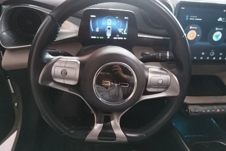 Used BYD Dolphin 2021 405 km Fashion Edition Steering Wheel