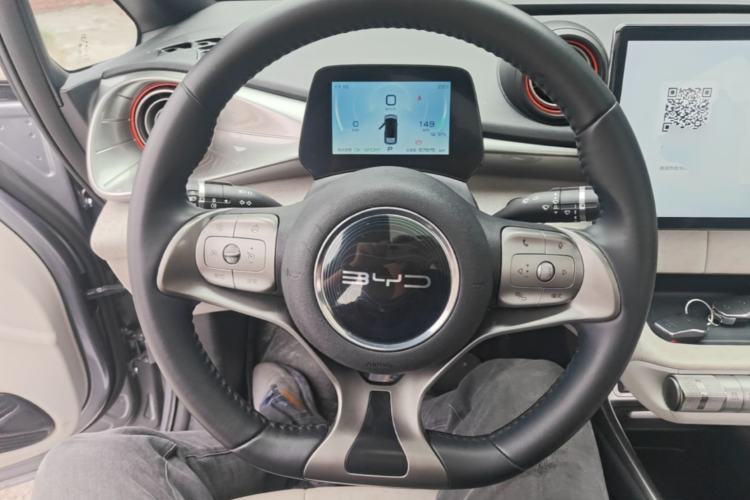 Used BYD Dolphin 2021 405 km Fashion Edition Steering Wheel