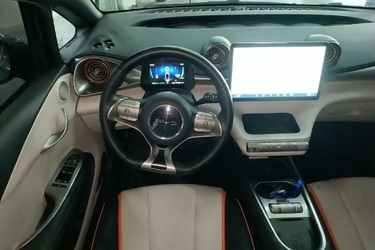 Used BYD Dolphin 2021 405 km Fashion Edition Steering Wheel