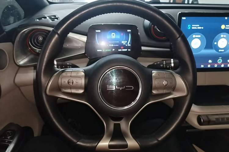 Used BYD Dolphin 2021 405 km Fashion Edition Steering Wheel