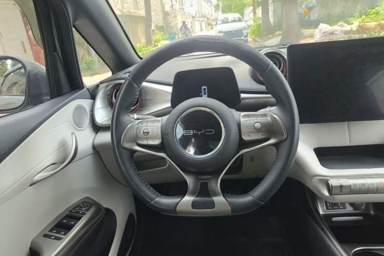 Used BYD Dolphin 2021 405 km Fashion Edition Steering Wheel