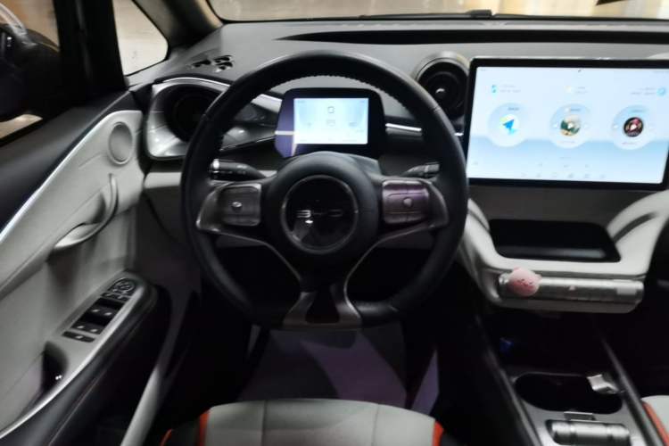 Used BYD Dolphin 2021 405 km Fashion Edition Steering Wheel