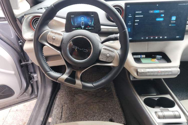 Used BYD Dolphin 2021 405 km Fashion Edition Steering Wheel