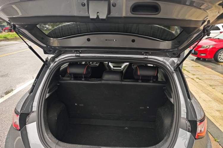 Used BYD Dolphin 2021 405 km Free Version Trunk