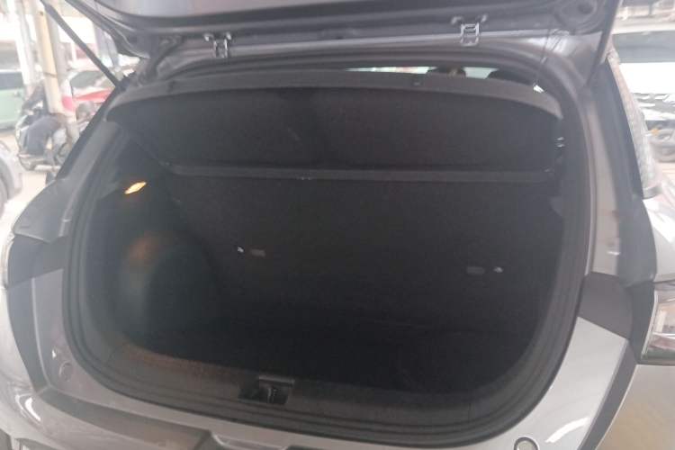Used BYD Dolphin 2021 405 km Fashion Edition Trunk