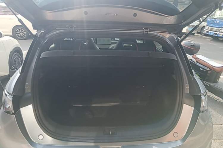Used BYD Dolphin 2021 405 km Fashion Edition Trunk