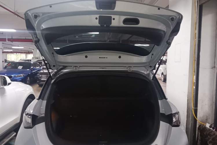 Used BYD Dolphin 2021 405 km Fashion Edition Trunk