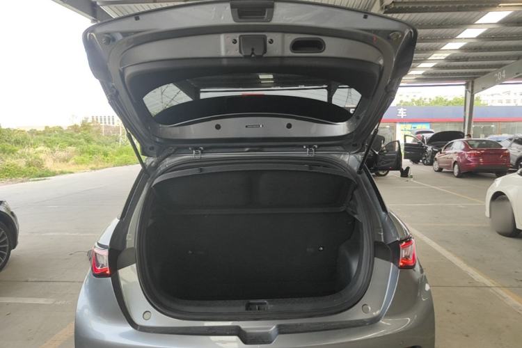 Used BYD Dolphin 2021 405 km Fashion Edition Trunk