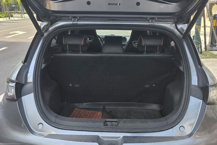 Used BYD Dolphin 2021 405 km Fashion Edition Trunk