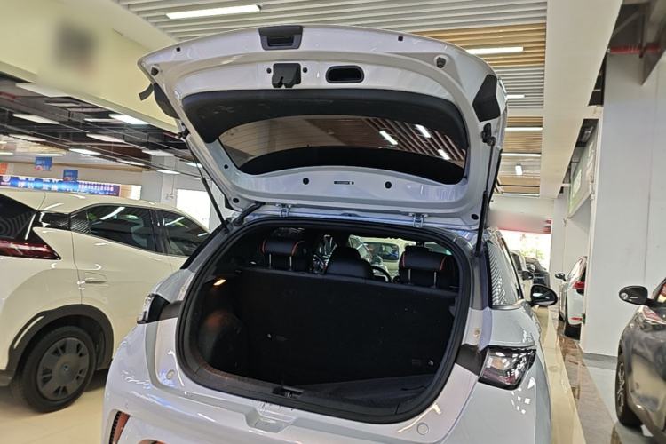 Used BYD Dolphin 2021 405 km Free Version Trunk