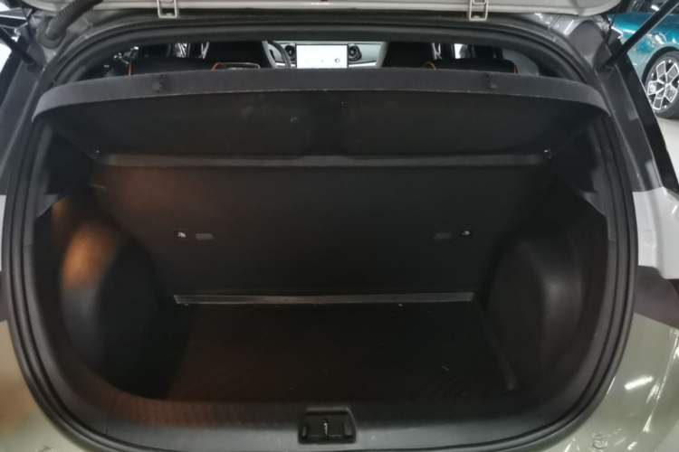 Used BYD Dolphin 2021 405 km Fashion Edition Trunk